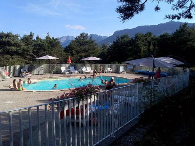 Camping La Chabannerie Hotel Saint-Martin-de-Clelles Luaran gambar